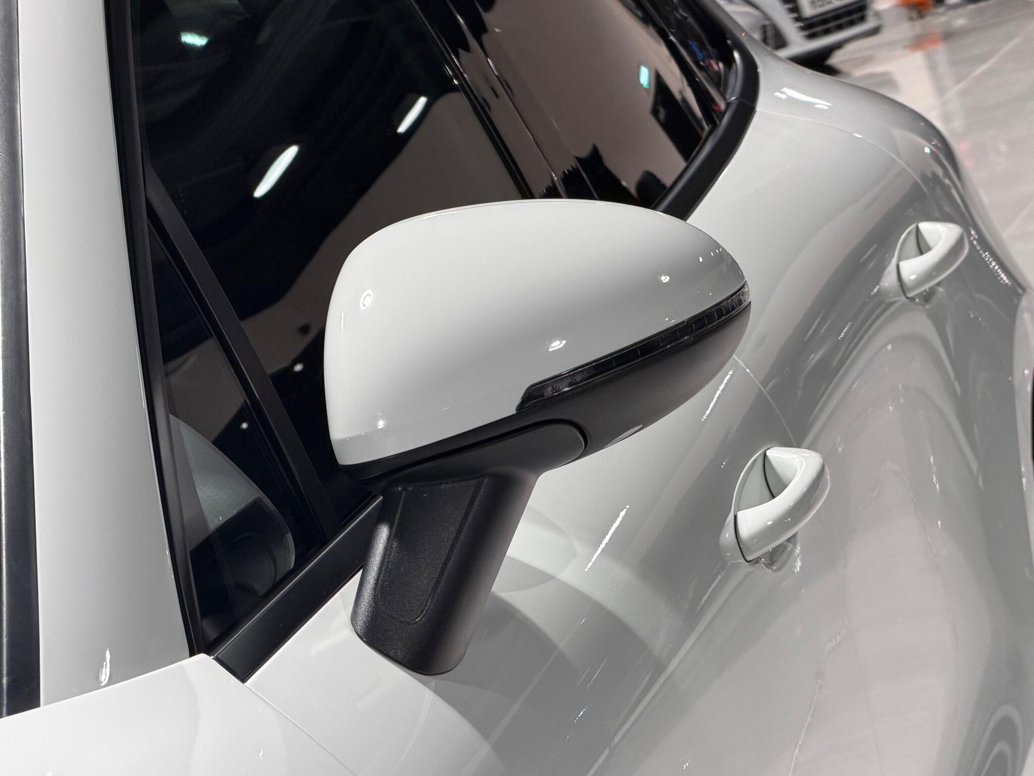 Porsche Macan 2.0T SUV 5dr Petrol PDK 4WD Euro 6 (s/s) (252 ps)